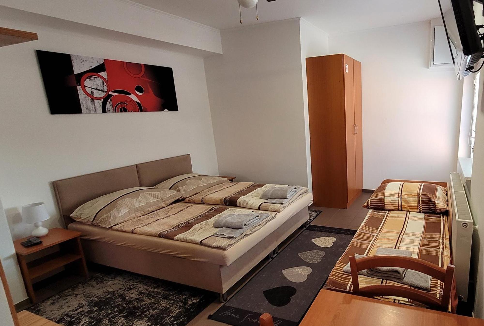 Alenka Hotel สตูโรโว ภายนอก รูปภาพ